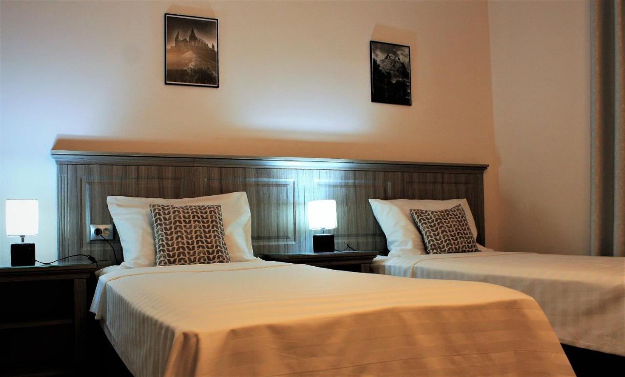 فندق Silva House ديفا المظهر الخارجي الصورة